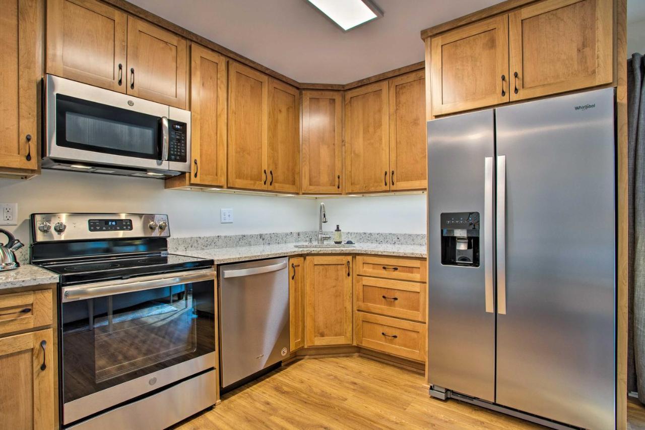 Saluda Main Street Retreat - Central Location! المظهر الخارجي الصورة